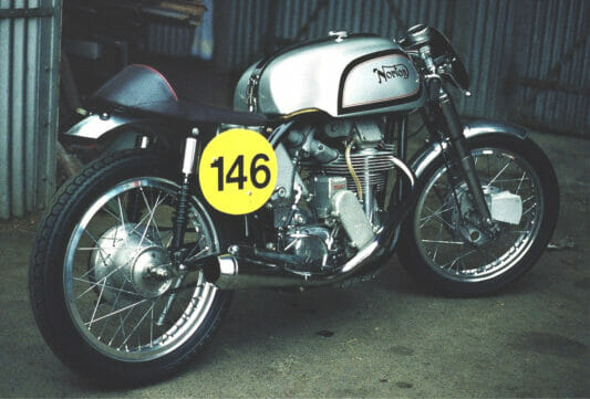 NortonManxBj.1954_Custom-Bike-Cafe-Racer-Wiki